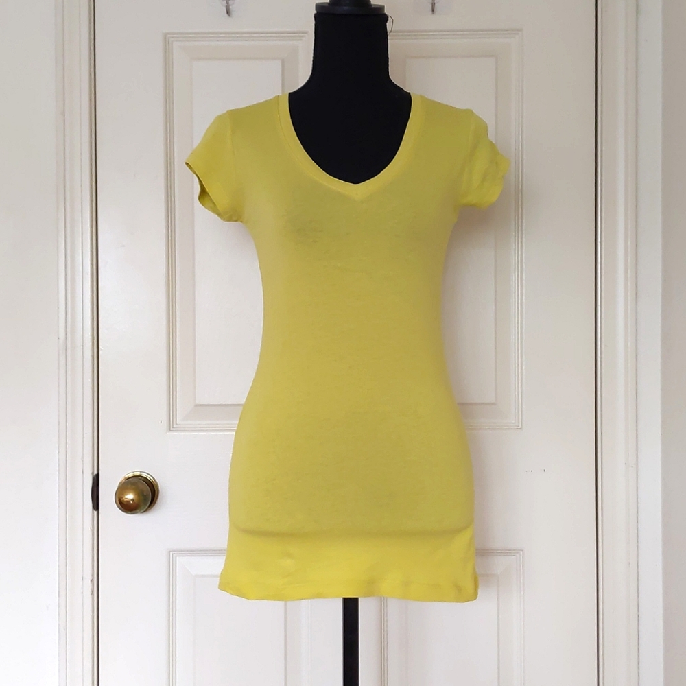 NWOT. Cotton and Spandex Bright Yellow V-Neck Long Stretch Short Sleeve Tee.
